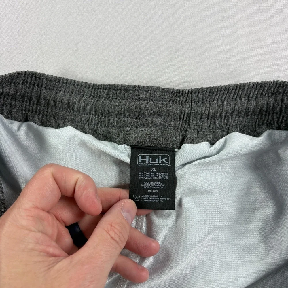 Huk Volley Shorts Mens XL Gray Lined Swim Hybrid Stretch Fishing